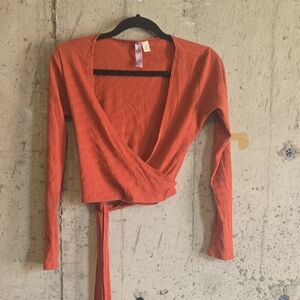 Alya Ribbed Long-Sleeve Wrap Crop Top in Rust